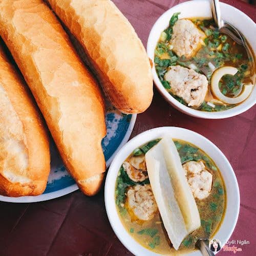 Bánh Mì Xíu Mại Phúc Hân - Hoàng Diệu