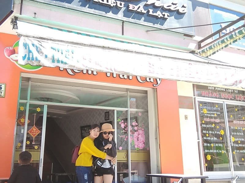 Quán chè Thái Bà Triệu
