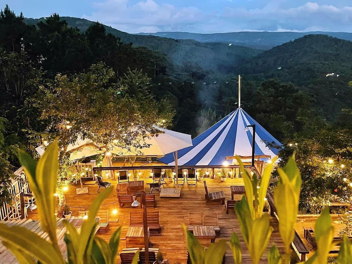 Quán cafe Gâu Garden Đà Lạt