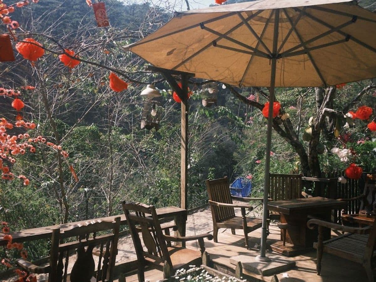 Lưng Chừng — ảnh 1
