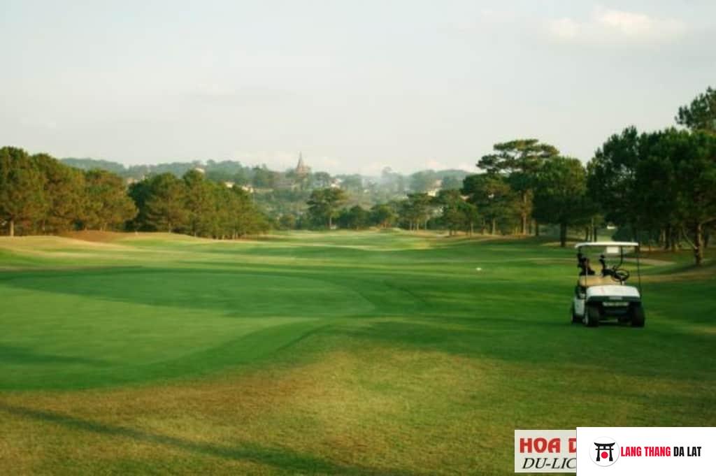 Sân Golf Đồi Cù