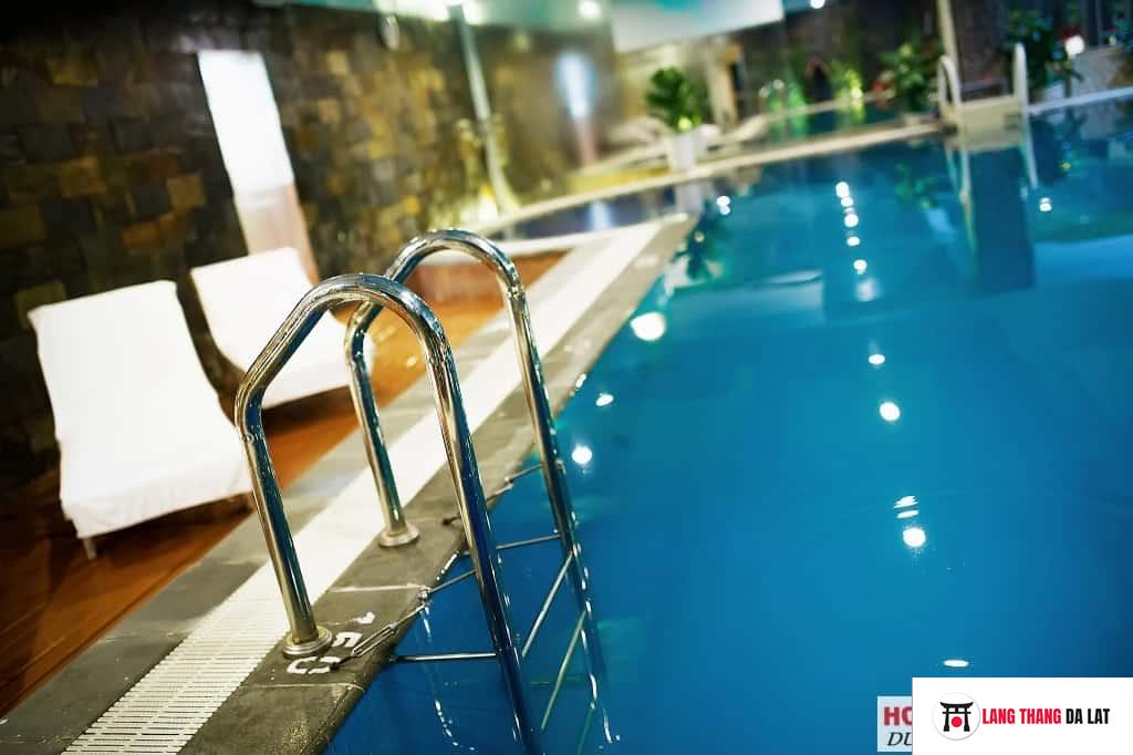 Khách sạn Mường Thanh Đà Lạt có hồ bơi