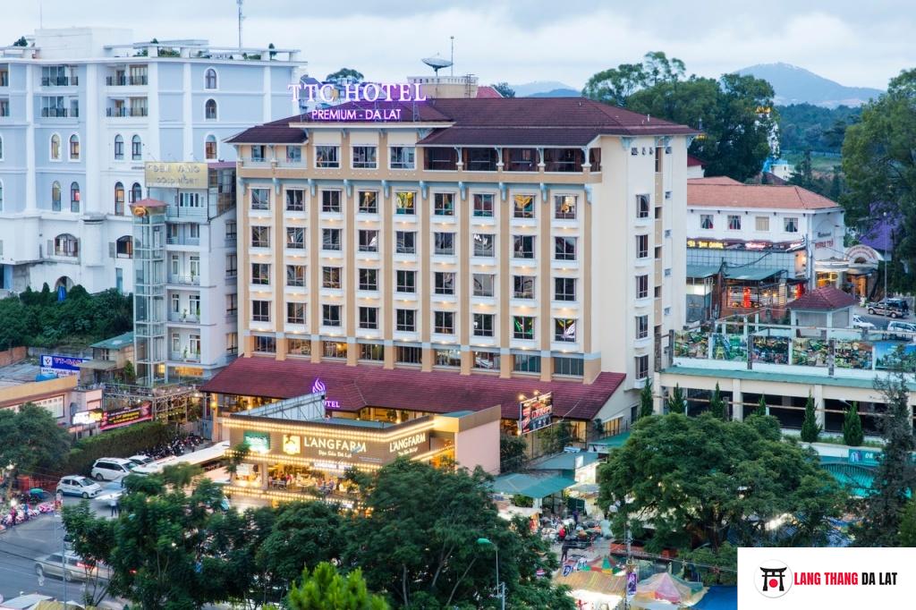 Khách sạn TTC Hotel Premium