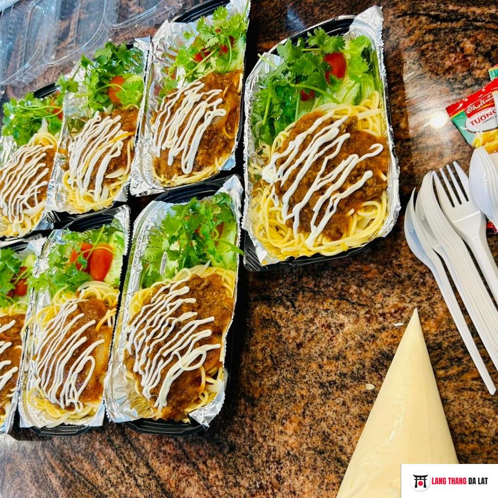 Nhiều món ngon khác ở Bami Cô Bống