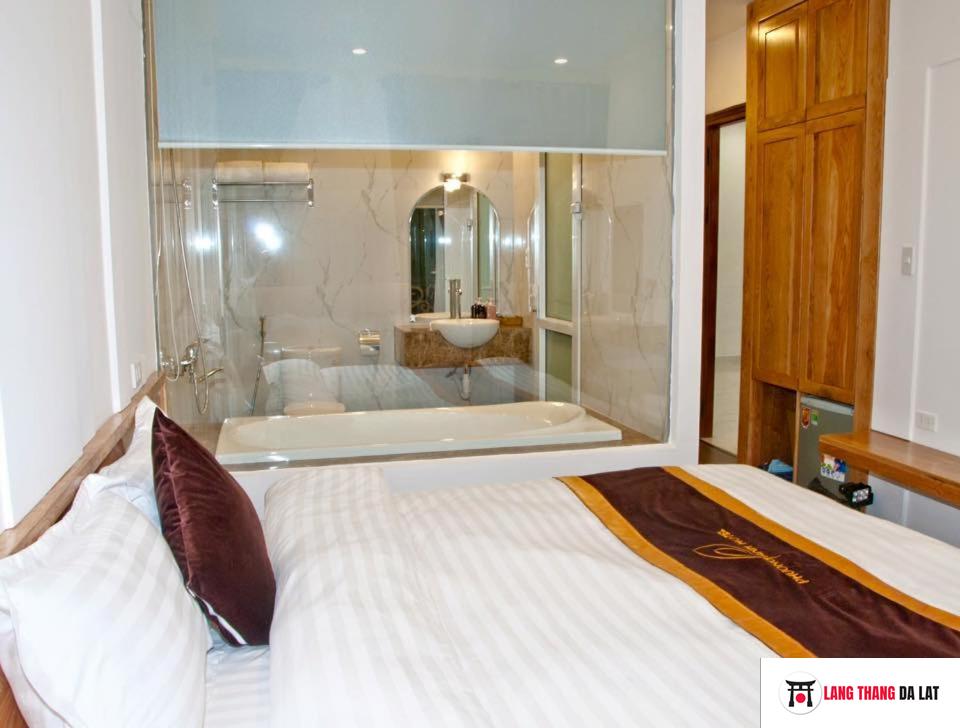 phòng Deluxe Double Khách sạn Phương Anh