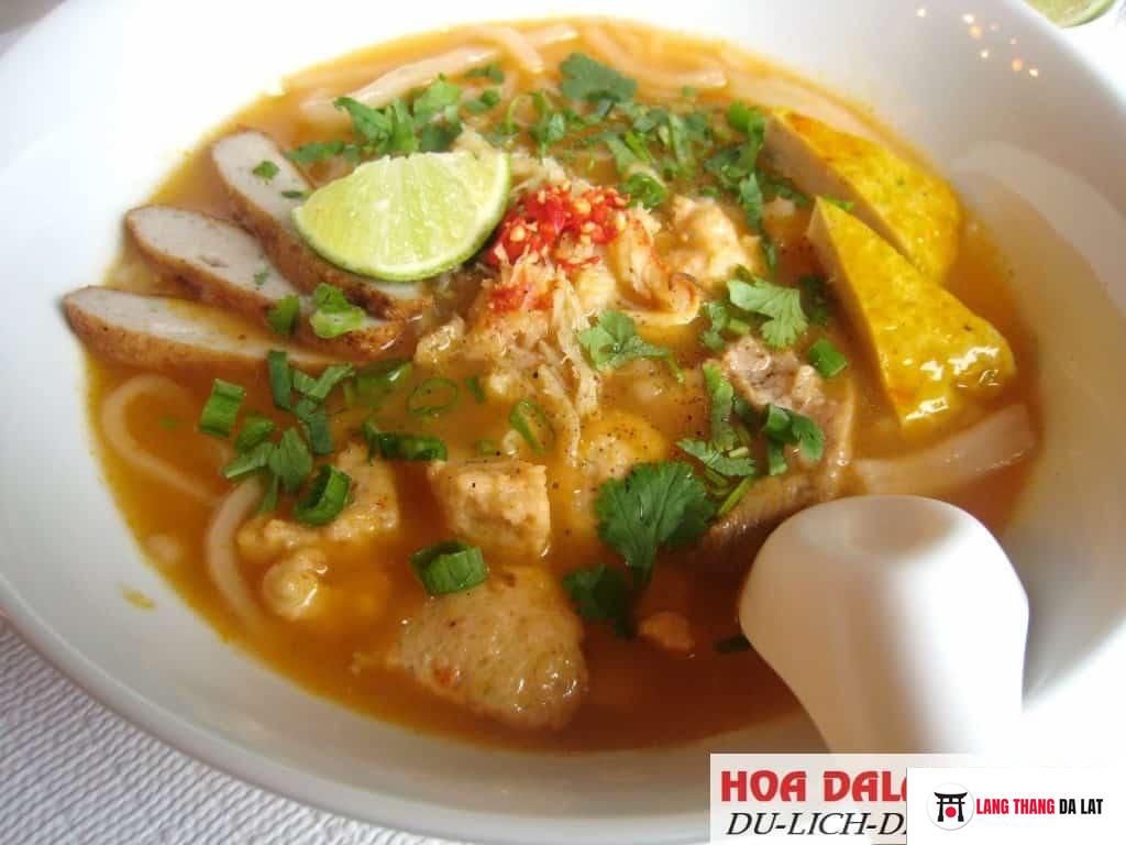 Quán bánh canh Xuân An