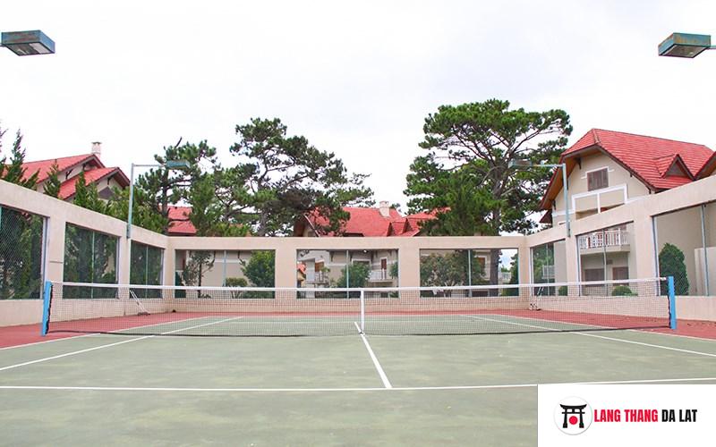 Sân tenis Monet Garden Villa