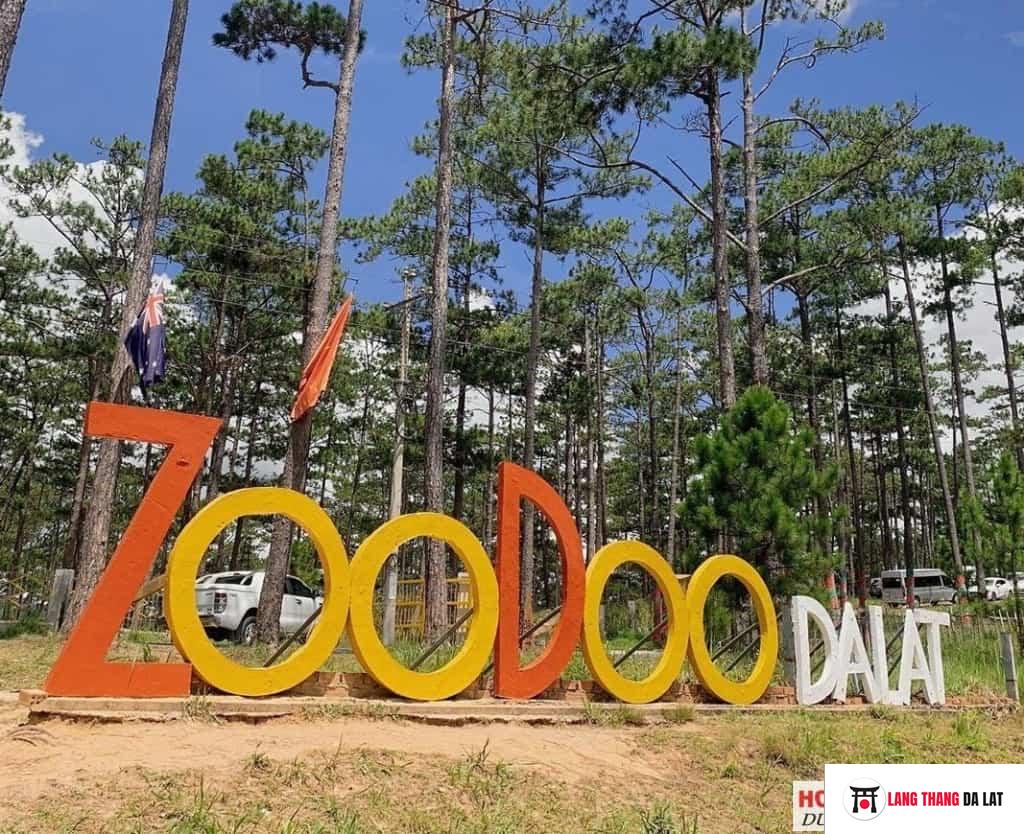 Sở thú Zoodoo cách Đà Lạt bao nhiêu km