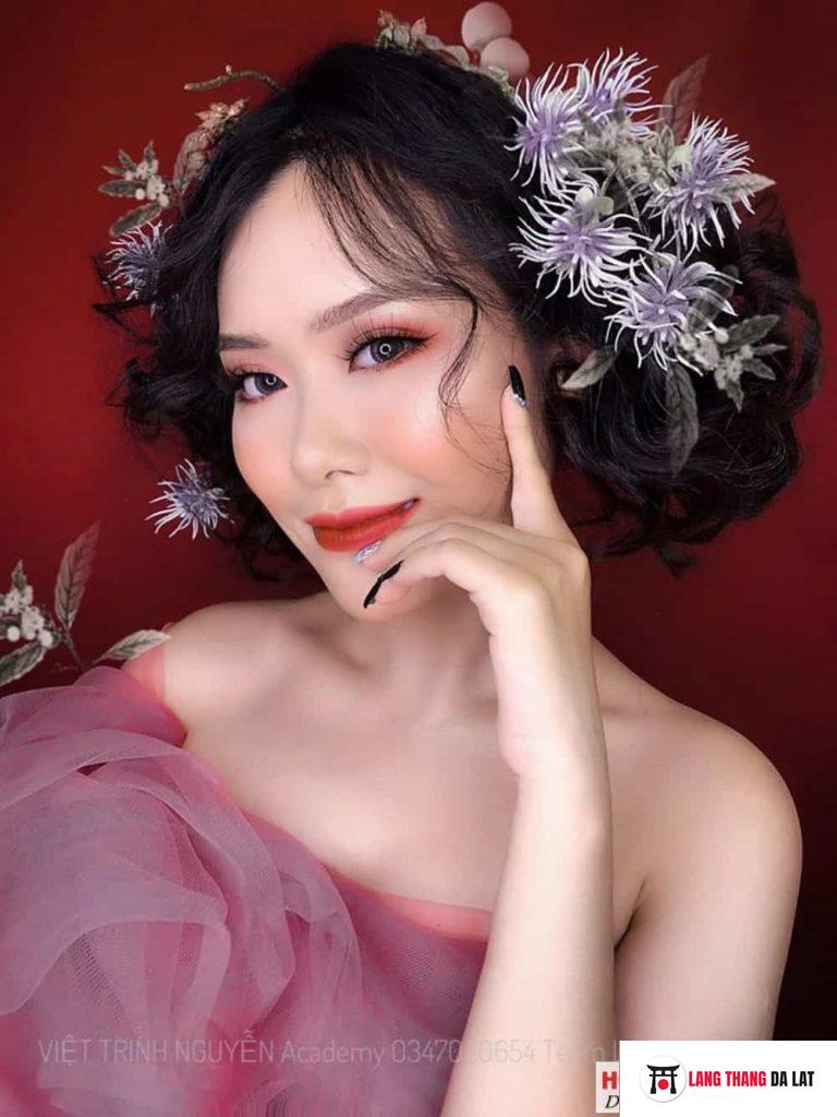 Việt Trinh Nguyễn Makeup